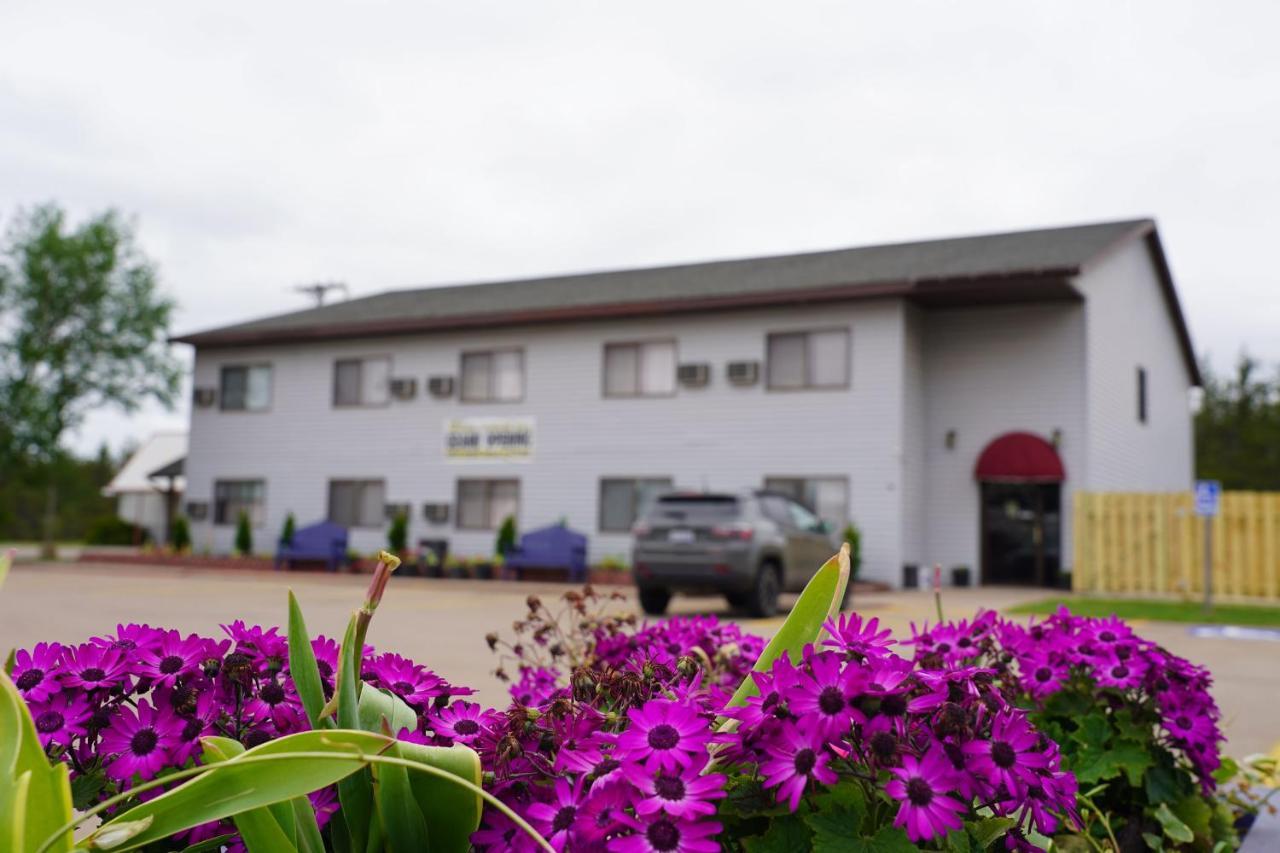 Model Towne Inn Motel Gwinn Bagian luar foto